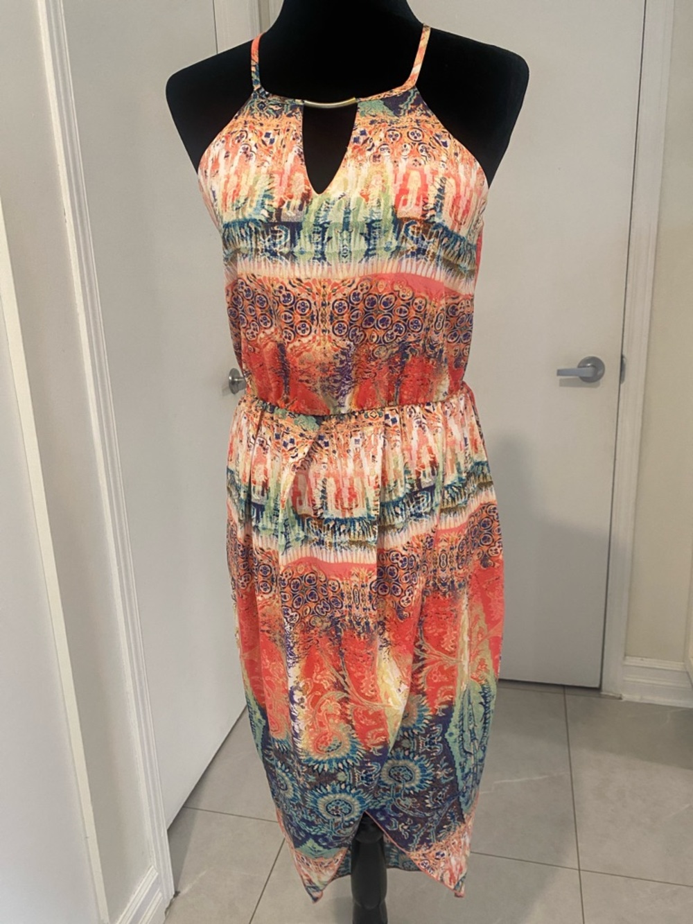 SUZY SHIER SLEEVELESS midi Length orange Halter Keyhole Midi Dress Size Small